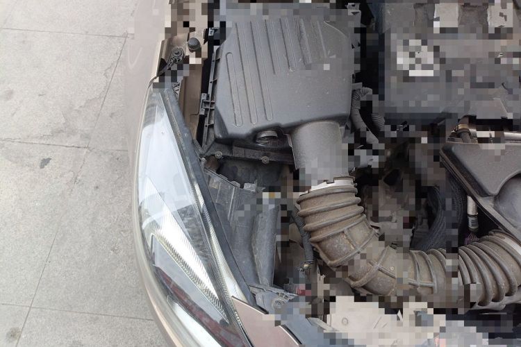 Used Buick Regal 2015 2.0L Leading Fashion Edition Engine Bay Right
