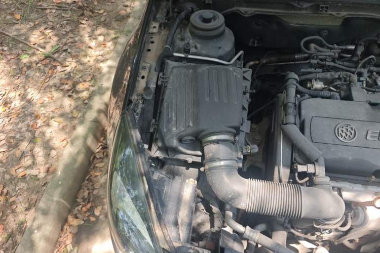 Used Buick Regal 2015 1.6T Leading Technology Model Engine Bay Right