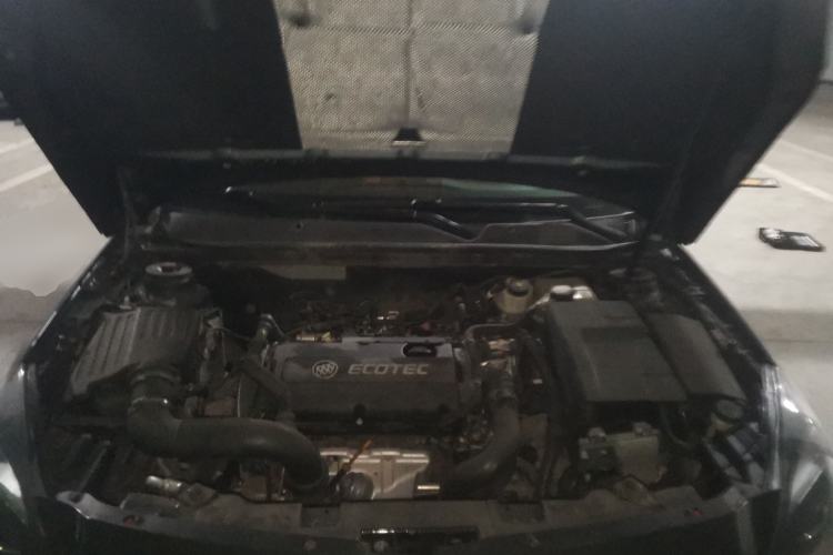 Used Buick Regal 2015 1.6T Leading Technology Model Engine Bay