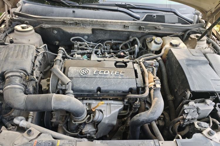 Used Buick Regal 2015 1.6T Leading Technology Model Engine Bay