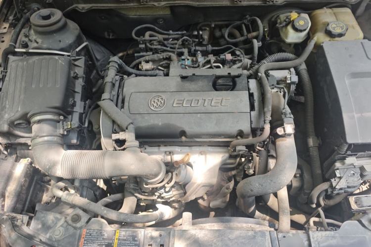 Used Buick Regal 2015 1.6T Leading Technology Model Engine Bay