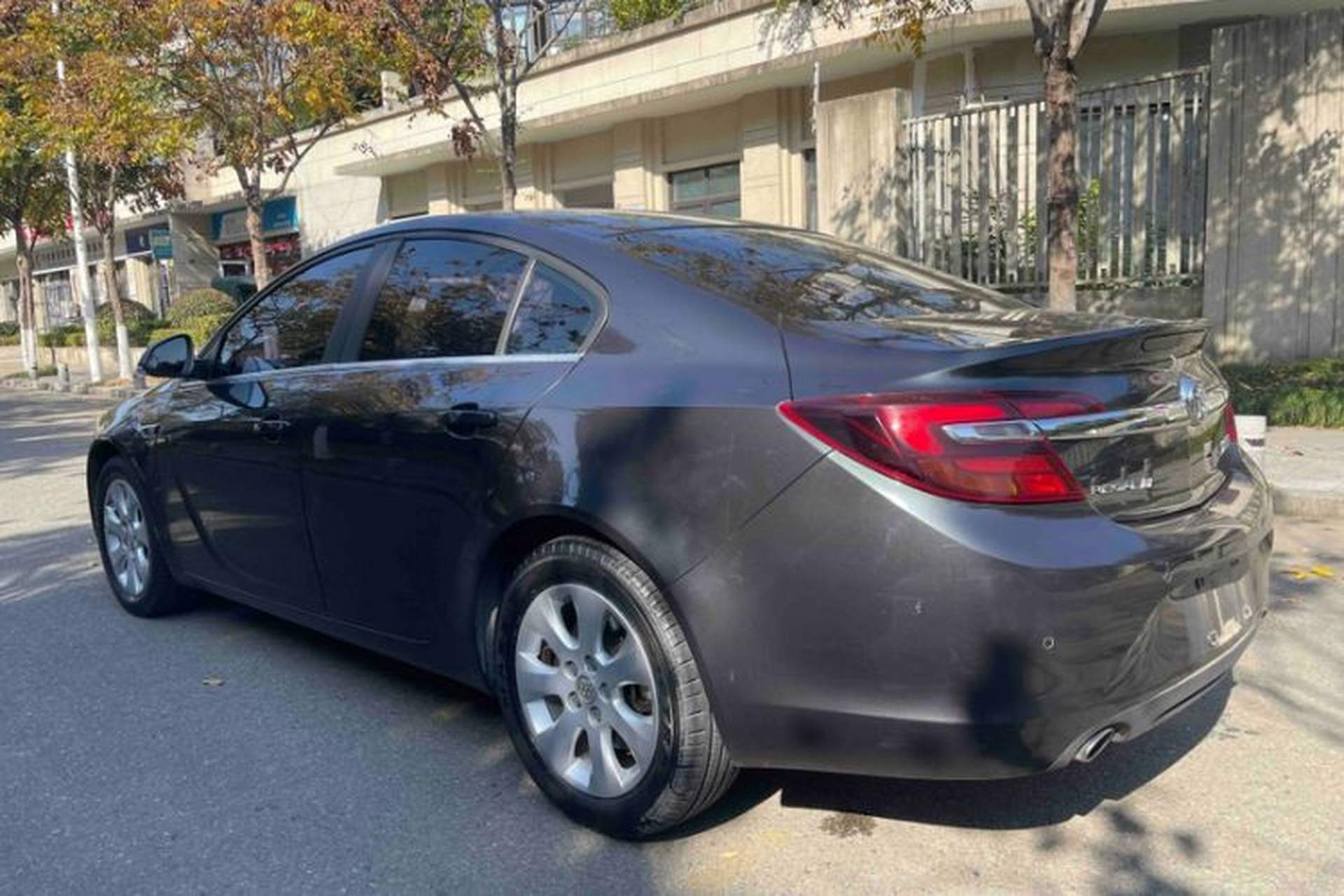 Used Buick Regal 2015 1.6T Leading Technology Model Exterior 6