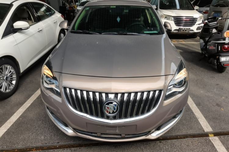 Used Buick Regal 2015 1.6T Fashion Tech Model Front
