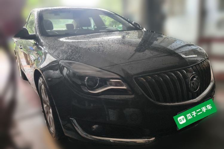 Used Buick Regal 2015 2.0L Leading Fashion Edition Front Right 45 Deg