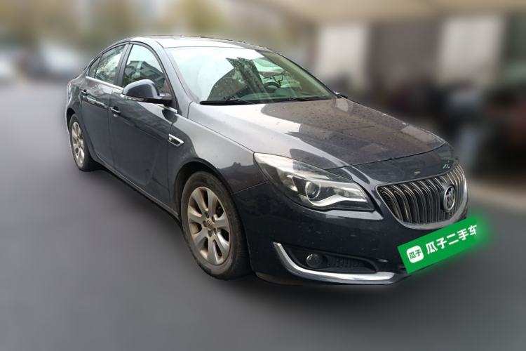 Used Buick Regal 2015 1.6T Leading Technology Model Front Right 45 Deg