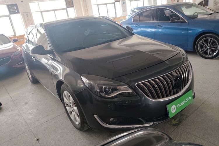 Used Buick Regal 2015 1.6T Elite Tech Model Front Right 45 Deg