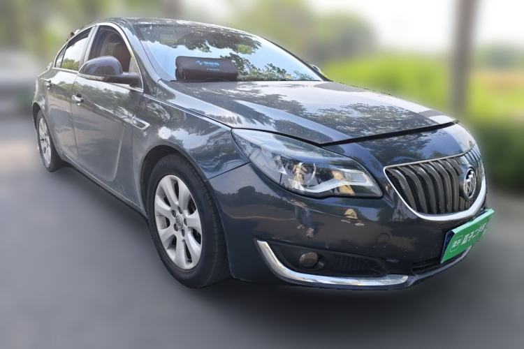 Used Buick Regal 2015 1.6T Elite Tech Model Front Right 45 Deg