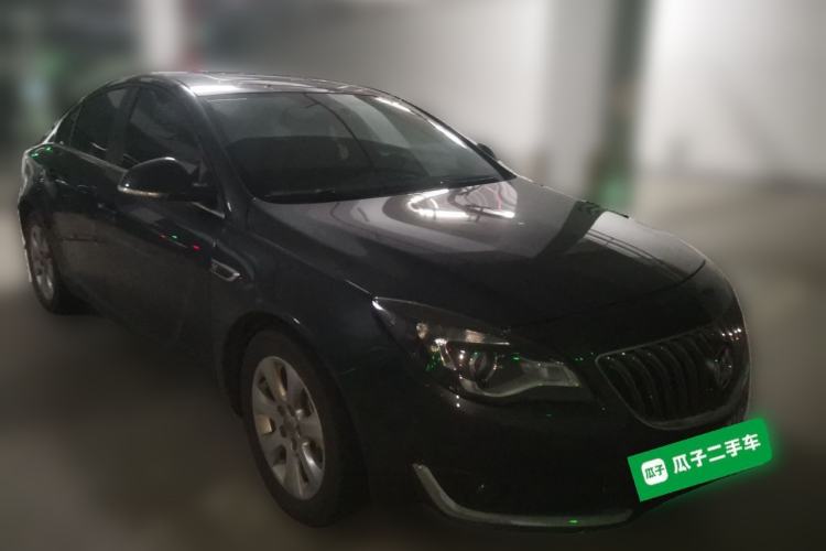 Used Buick Regal 2015 1.6T Leading Technology Model Front Right 45 Deg