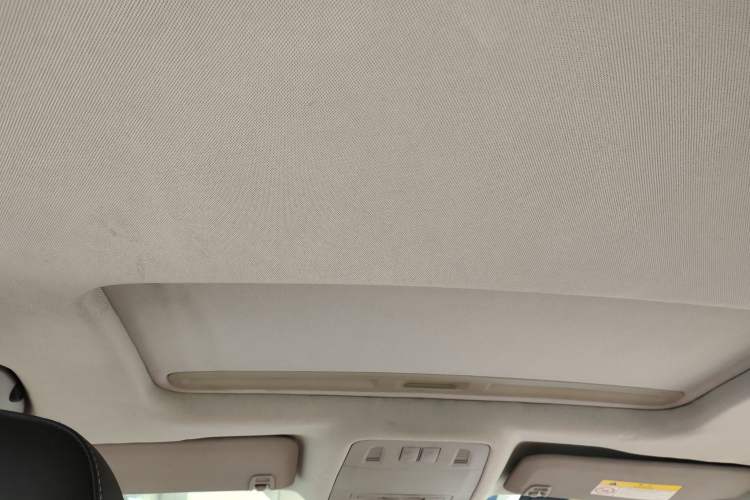 Used Buick Regal 2015 1.6T Elite Tech Model Headliner