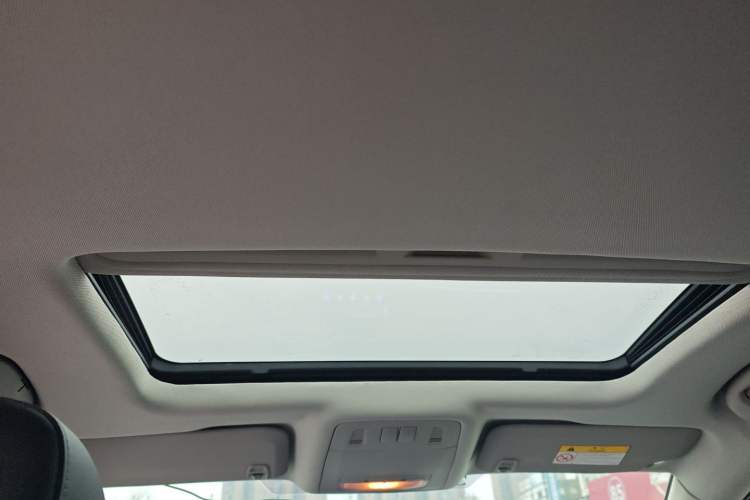Used Buick Regal 2015 1.6T Leading Technology Model Headliner