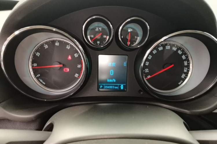 Used Buick Regal 2015 1.6T Fashion Tech Model Instrument Cluster