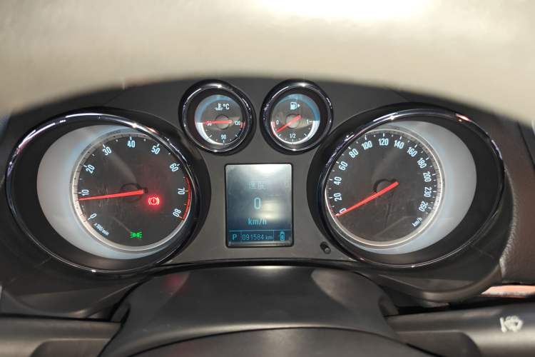 Used Buick Regal 2015 1.6T Leading Technology Model Instrument Cluster