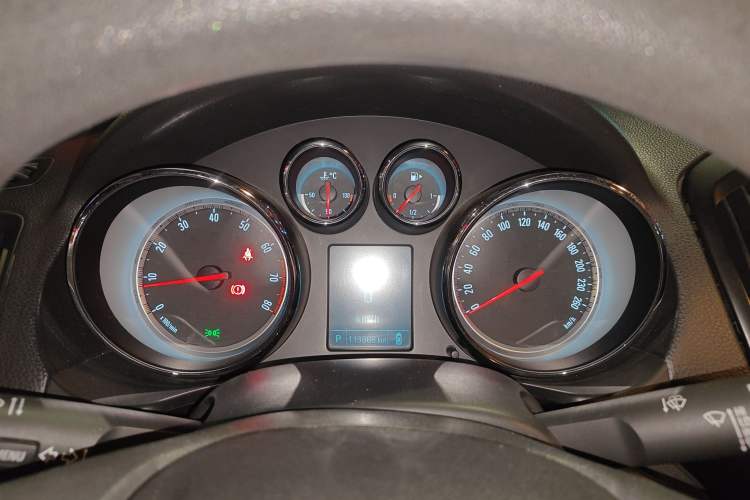 Used Buick Regal 2015 1.6T Leading Technology Model Instrument Cluster