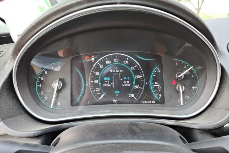 Used Buick Regal 2015 1.6T Elite Tech Model Instrument Cluster