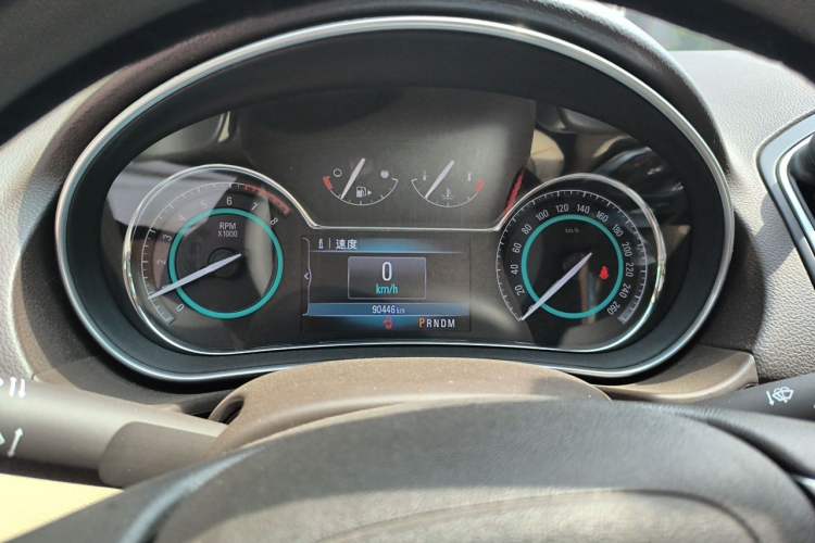 Used Buick Regal 2015 2.0L Elite Fashion Edition Instrument Cluster