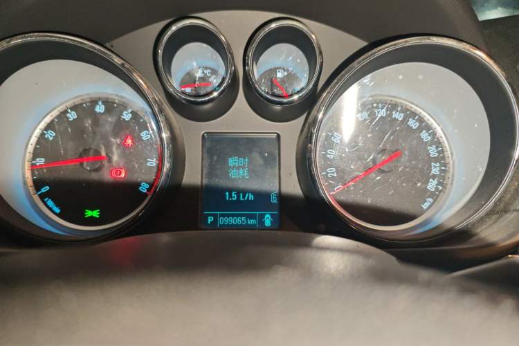 Used Buick Regal 2015 1.6T Fashion Tech Model Instrument Cluster