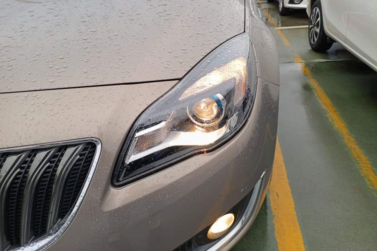 Used Buick Regal 2015 1.6T Leading Technology Model Left Front Headlight