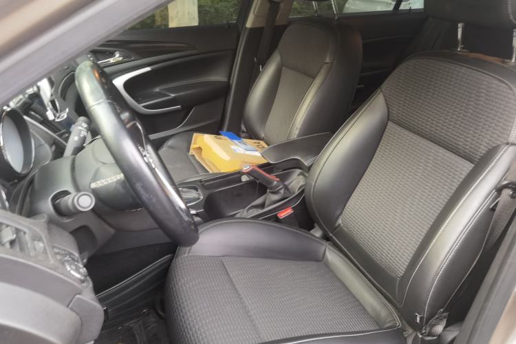 Used Buick Regal 2015 1.6T Fashion Tech Model Left Front Seat
