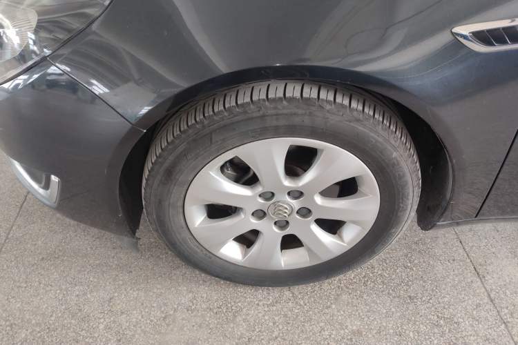 Used Buick Regal 2015 1.6T Elite Tech Model Left Front Wheel Hub