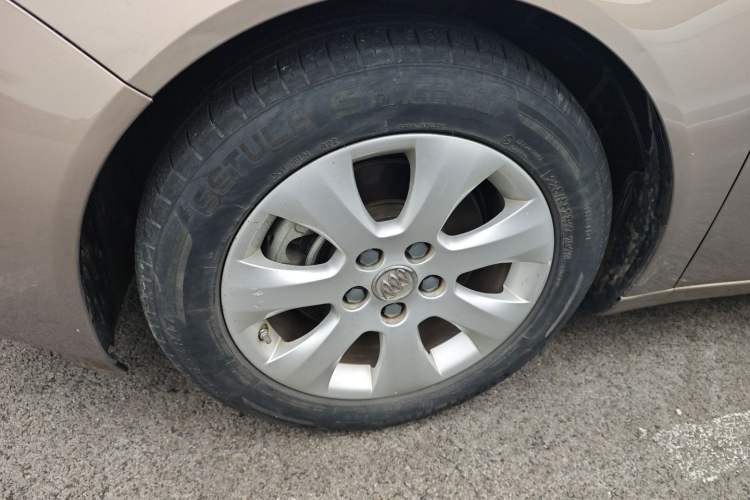 Used Buick Regal 2015 1.6T Leading Technology Model Left Front Wheel Hub