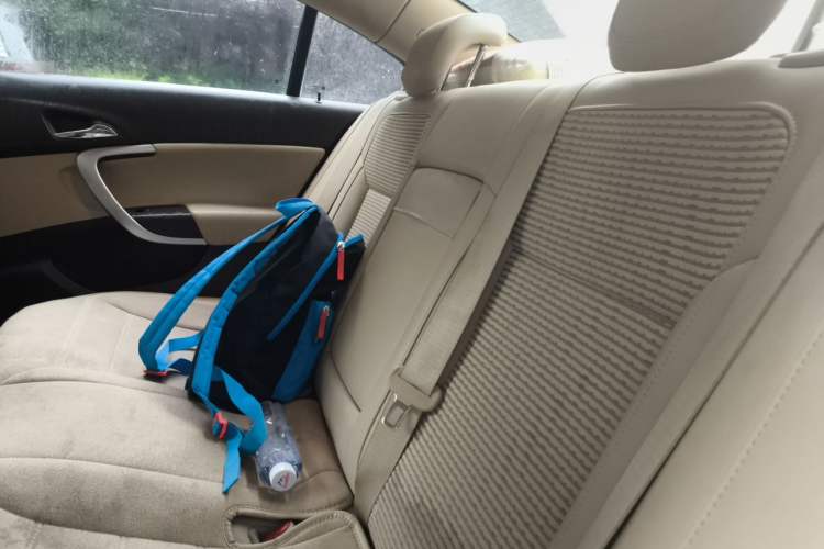 Used Buick Regal 2015 2.0L Leading Fashion Edition Left Rear Seat