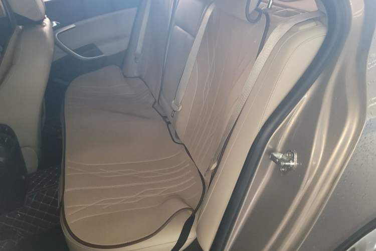 Used Buick Regal 2015 2.0L Leading Fashion Edition Left Rear Seat