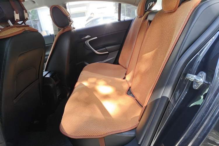 Used Buick Regal 2015 1.6T Leading Technology Model Left Rear Seat