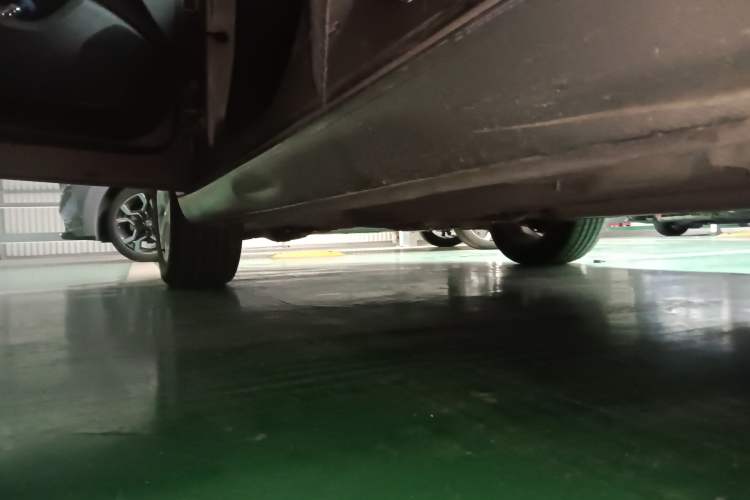 Used Buick Regal 2015 1.6T Leading Technology Model Left Side Sill