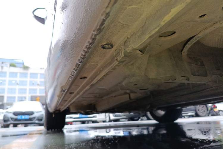 Used Buick Regal 2015 1.6T Leading Technology Model Left Side Sill