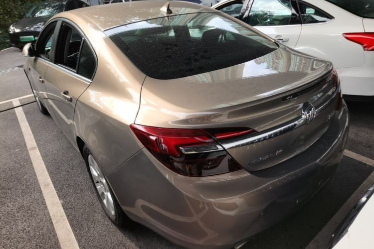 Used Buick Regal 2015 1.6T Fashion Tech Model Rear Left 45 Deg