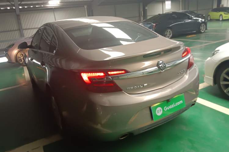 Used Buick Regal 2015 1.6T Leading Technology Model Rear Left 45 Deg