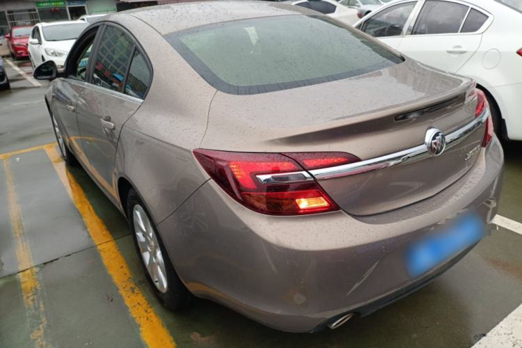Used Buick Regal 2015 1.6T Leading Technology Model Rear Left 45 Deg