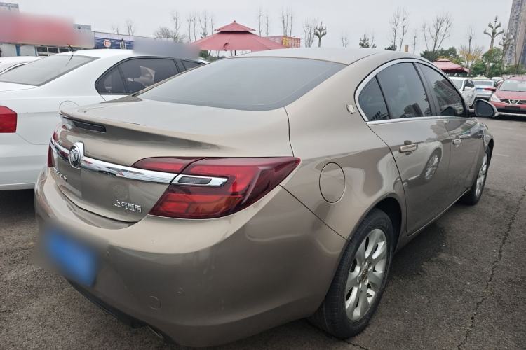 Used Buick Regal 2015 1.6T Leading Technology Model Rear Right 45 Deg