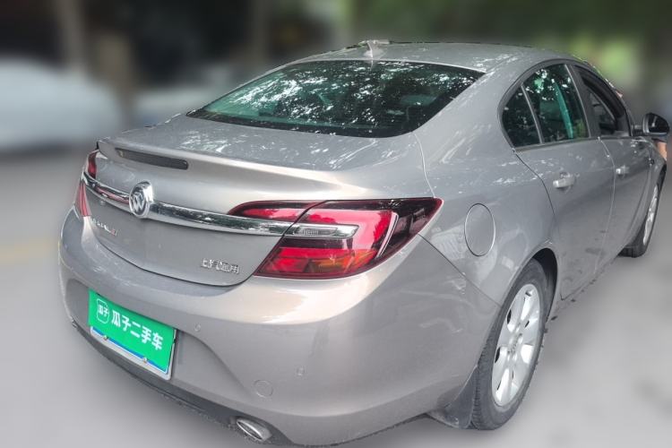 Used Buick Regal 2015 1.6T Leading Technology Model Rear Right 45 Deg