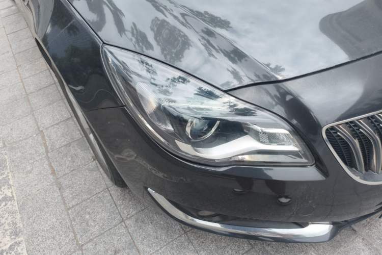 Used Buick Regal 2015 1.6T Leading Technology Model Right Front Headlight