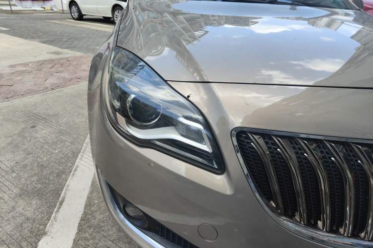 Used Buick Regal 2015 1.6T Elite Tech Model Right Front Headlight
