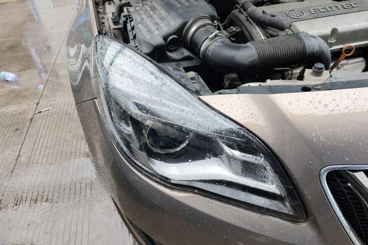 Used Buick Regal 2015 1.6T Elite Tech Model Right Front Headlight