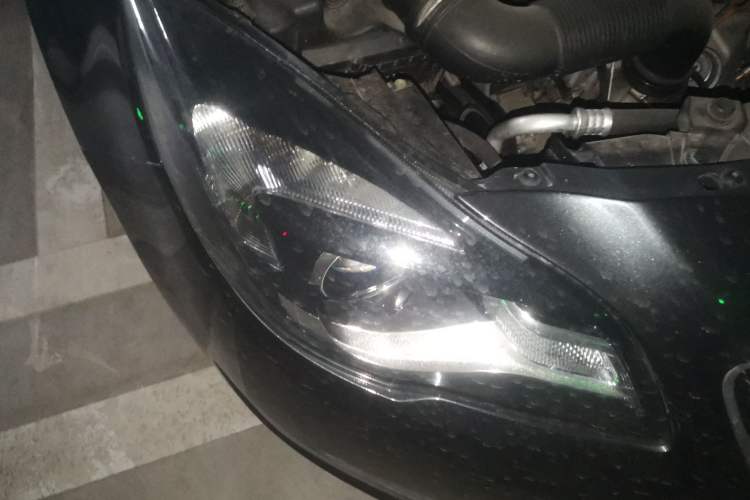 Used Buick Regal 2015 1.6T Leading Technology Model Right Front Headlight