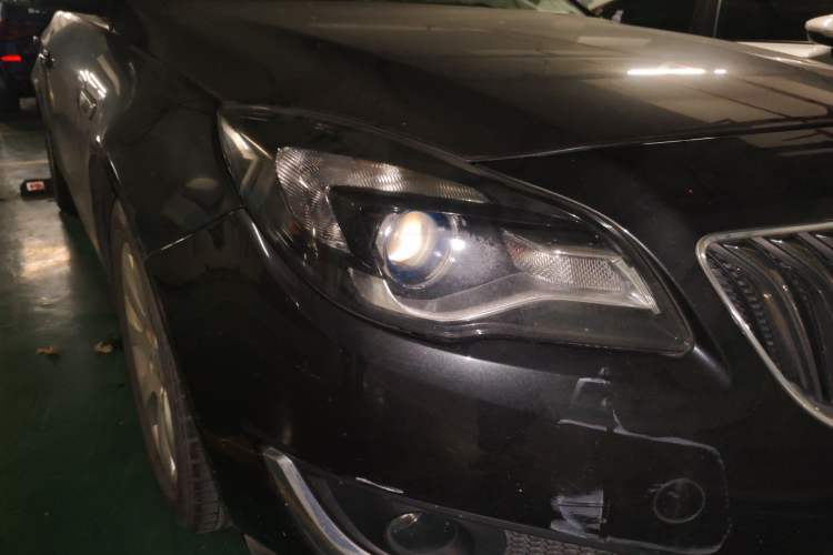 Used Buick Regal 2015 1.6T Fashion Tech Model Right Front Headlight