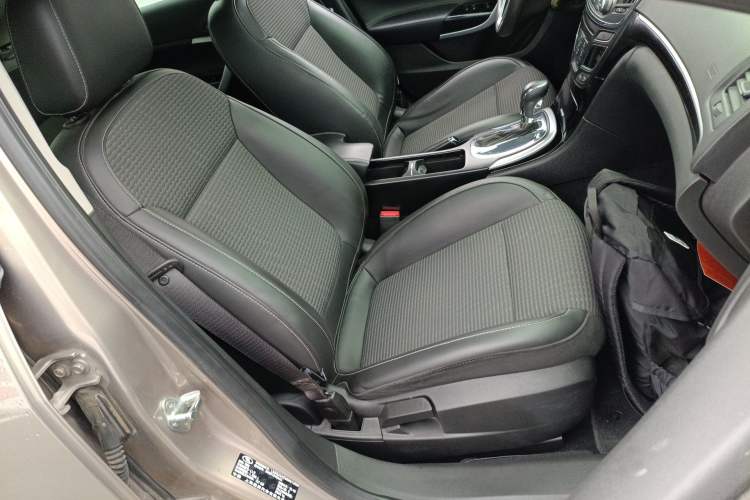 Used Buick Regal 2015 1.6T Leading Technology Model Right Front Seat