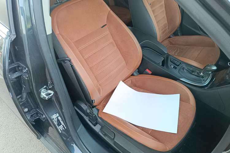 Used Buick Regal 2015 1.6T Elite Tech Model Right Front Seat