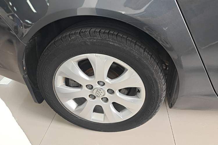 Used Buick Regal 2015 1.6T Leading Technology Model Right Rear Wheel Hub