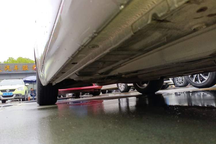Used Buick Regal 2015 1.6T Leading Technology Model Right Side Sill