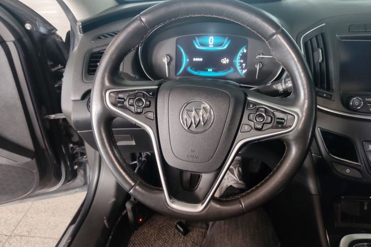 Used Buick Regal 2015 1.6T Elite Tech Model Steering Wheel