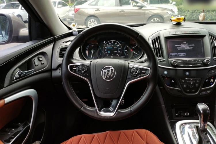 Used Buick Regal 2015 1.6T Elite Tech Model Steering Wheel