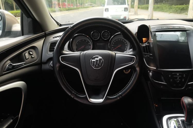 Used Buick Regal 2015 1.6T Fashion Tech Model Steering Wheel