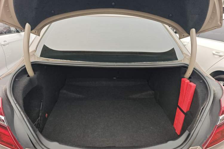 Used Buick Regal 2015 1.6T Leading Technology Model Trunk
