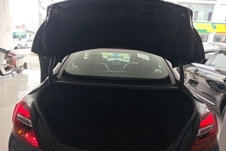 Used Buick Regal 2015 1.6T Leading Technology Model Trunk
