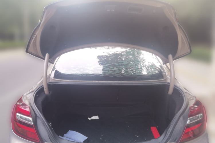 Used Buick Regal 2015 1.6T Fashion Tech Model Trunk