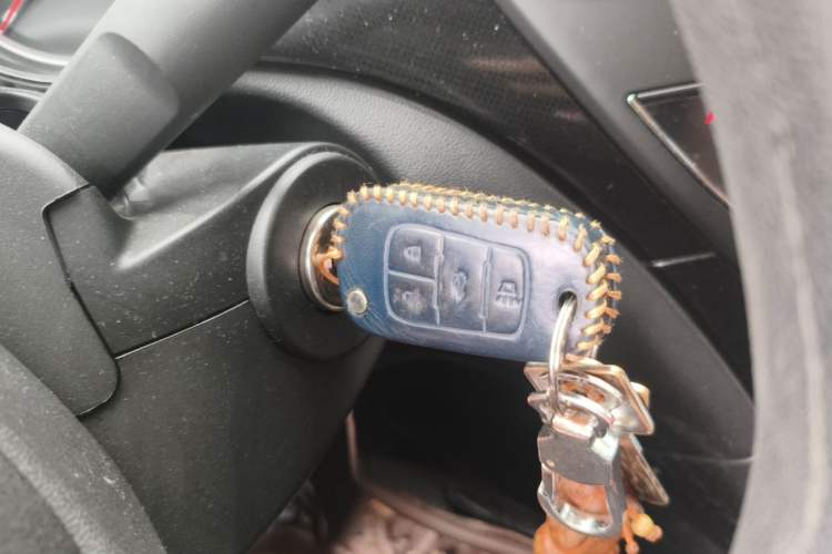 Used Buick Regal 2015 1.6T Leading Technology Model Vehicle Key